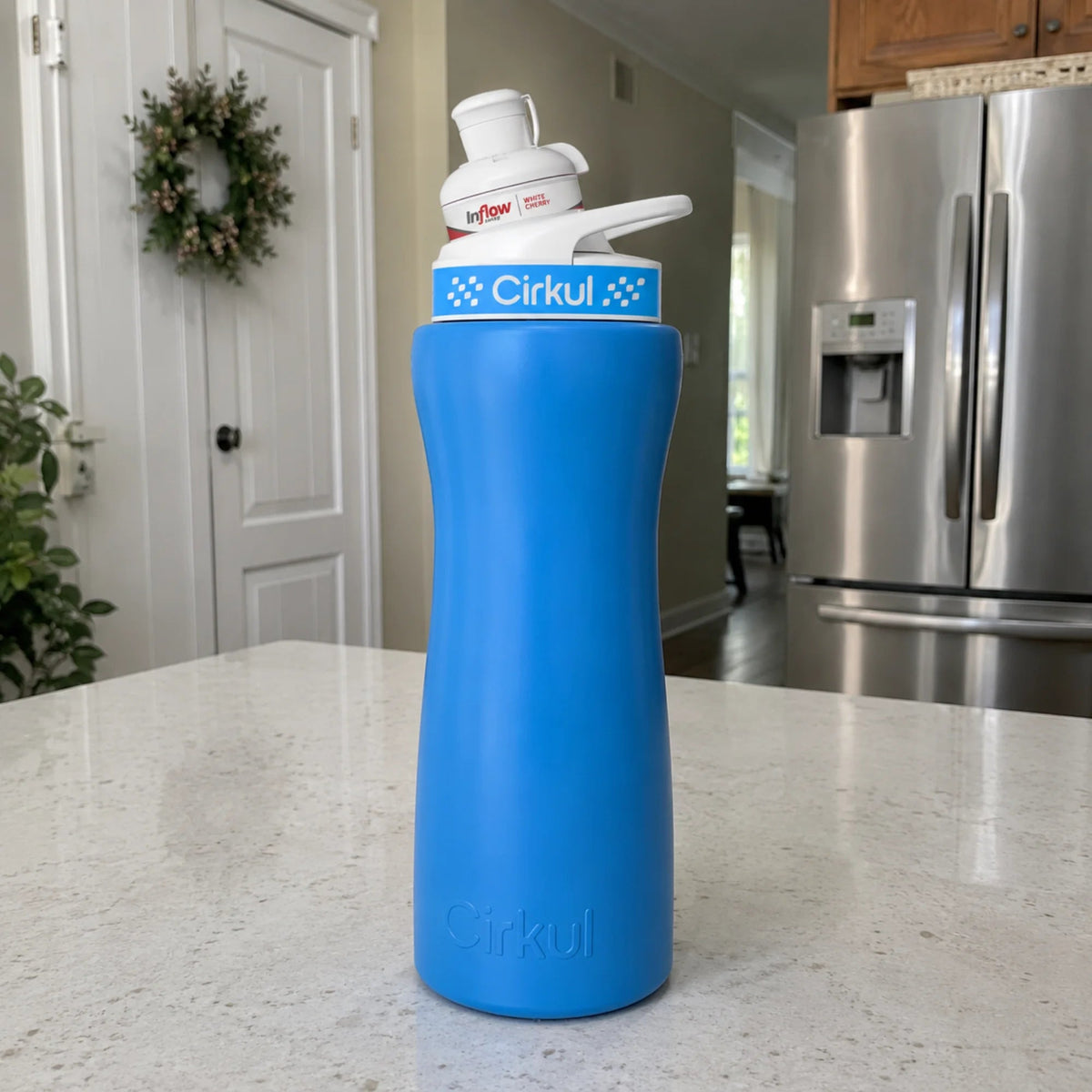 22oz. Stainless Steel Bottle & Comfort Grip Lid - US 0392