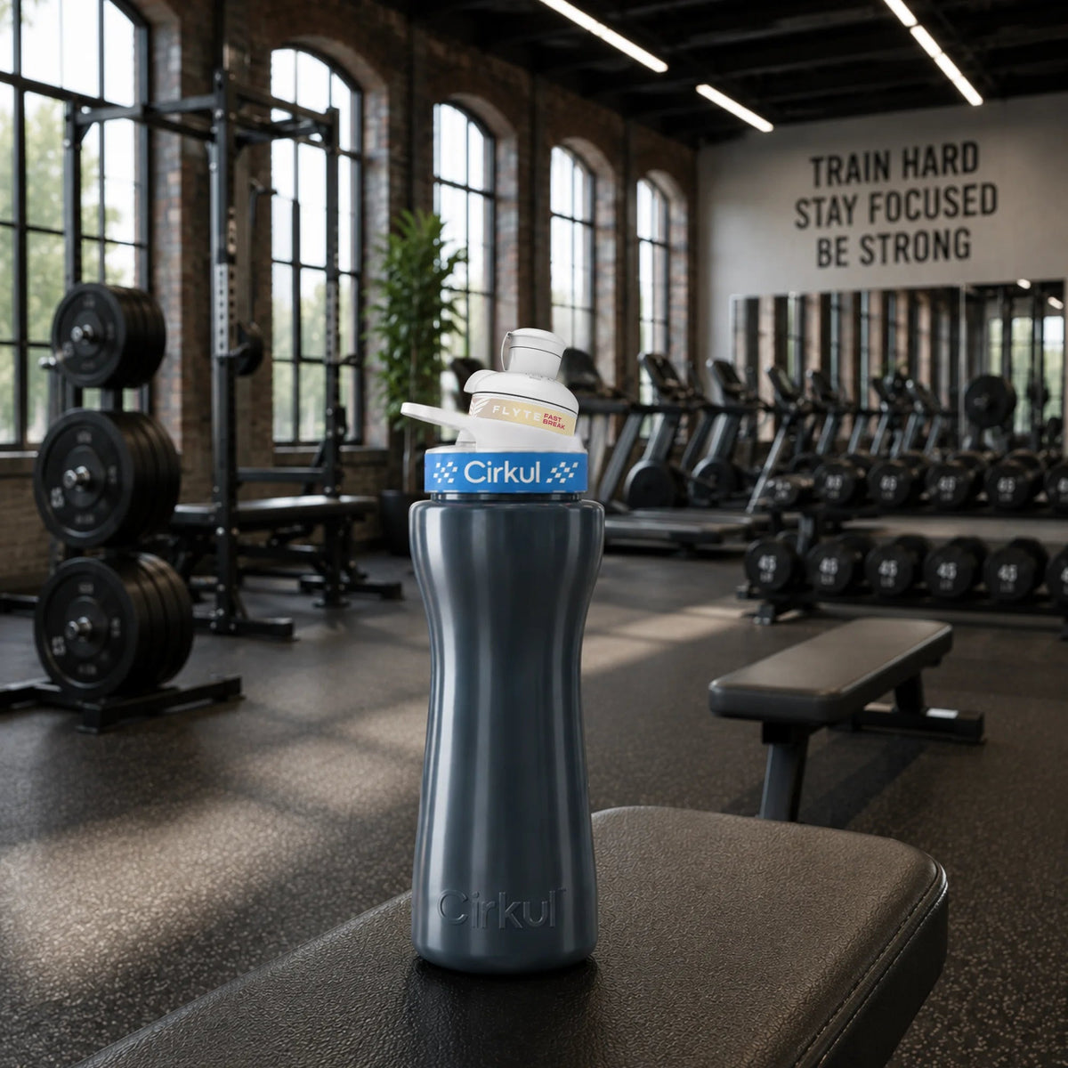 22oz. Stainless Steel Bottle & Comfort Grip Lid - US 0038